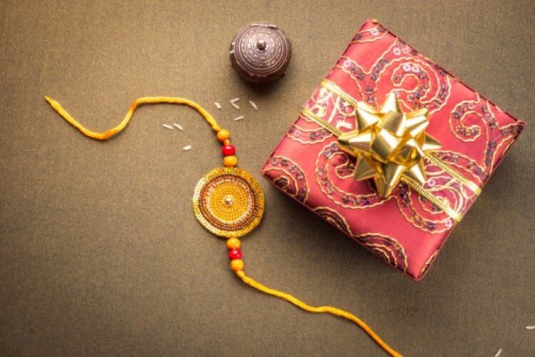 Here are the Top 15 Raksha Bandhan Gifts for Sisters!!!!