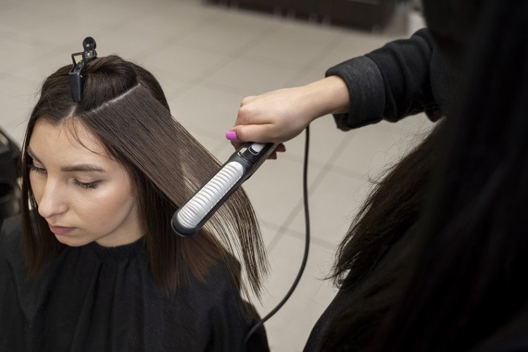 Hair Smoothening vs Hair Straightening: What You Need to Know